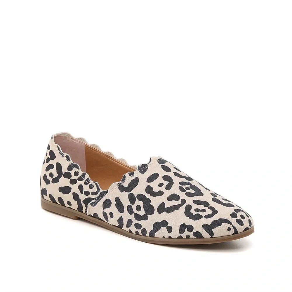 NIB Lucky Brand Cloeey Scalloped Leopard Flat